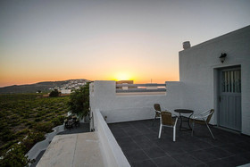 Villa Iliovasilema Santorini