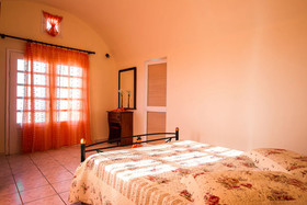 Villa Iliovasilema Santorini