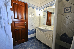Vineyard Exclusive Suites