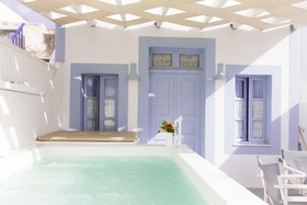 Linos Suites