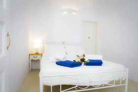 Linos Suites