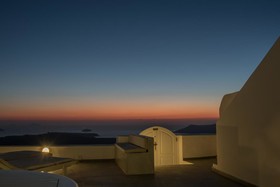 Dimitrios Cave House