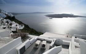 Dimitrios Cave House