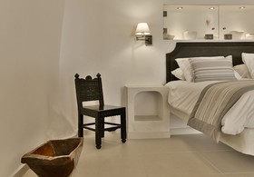 Dimitrios Cave House