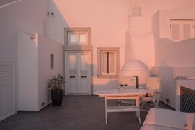 Dimitrios Cave House