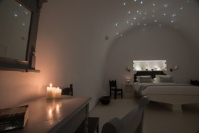 Dimitrios Cave House