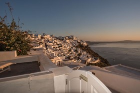 Dimitrios Cave House