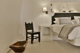 Dimitrios Cave House