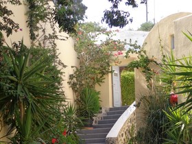 Ersi Villas Hotel