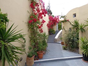 Ersi Villas Hotel