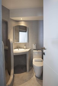 Abyssanto Suites & Spa