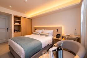 Aeifos Boutique Hotel