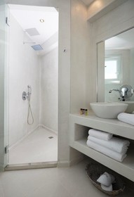 Alta Vista Honeymoon Suites