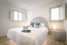 Amoramelia Suites