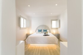 Amoramelia Suites