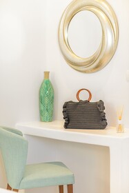 Amoramelia Suites