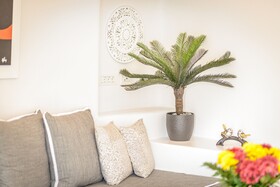 Amoramelia Suites