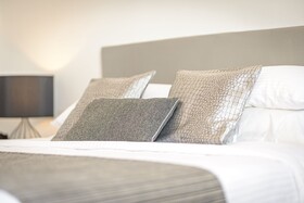 Amoramelia Suites