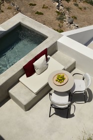 Atoles Retreat