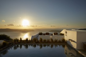 Atoles Retreat