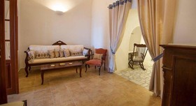 La Maltese Private House