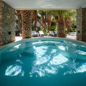 Afroditi Venus Beach Resort