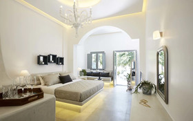 Amara Suites Santorini