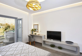 Amara Suites Santorini