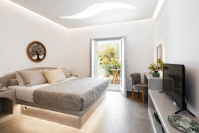 Amara Suites Santorini