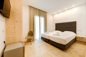 Anamar Santorini