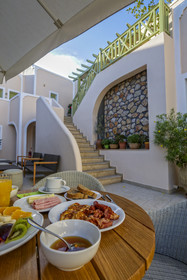 Anassa Hotel