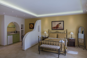 Anassa Hotel