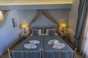 Anassa Hotel