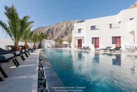 Mar 'n' Mar Crown Hotel and Suites