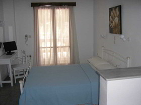 Finikas Hotel
