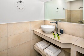 Fomithea Hotel