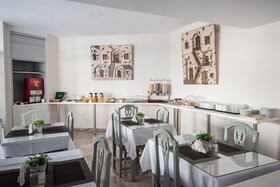 Fomithea Hotel