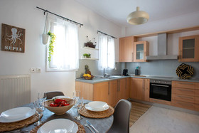 Harmonia House