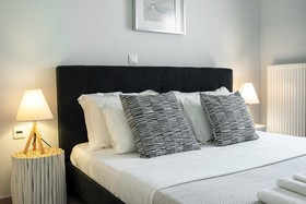 Harmonia House
