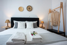 Harmonia House