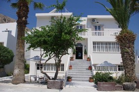 Kamari Blu Boutique Hotel