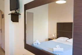 Kamari Blu Boutique Hotel