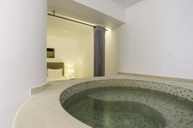 La Mer Deluxe Hotel & Spa