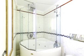La Mer Deluxe Hotel & Spa