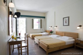 Rose Bay Hotel