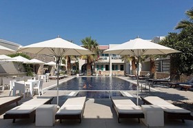 Rose Bay Hotel