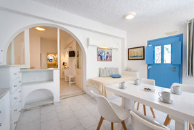 Sigalas Hotel & Apartments