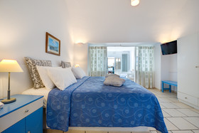Sigalas Hotel & Apartments
