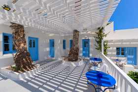 Sigalas Hotel & Apartments