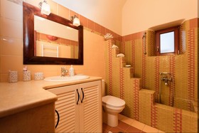 Aquaria Villa